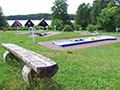 Minigolfanlage  des Ferienparks Mirow - Blick auf den See